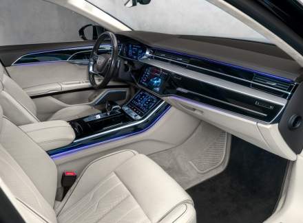 Audi - A8