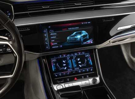 Audi - A8