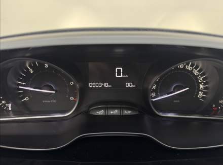 Peugeot - 208