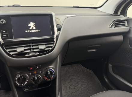 Peugeot - 208