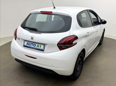 Peugeot - 208