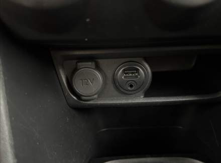 Peugeot - 208