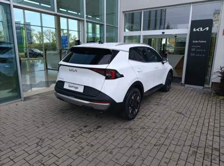 Kia - Avella