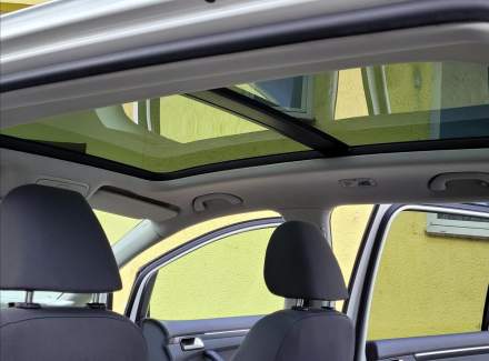Volkswagen - Touran