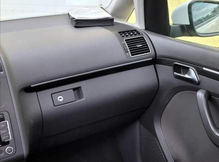 Volkswagen - Touran