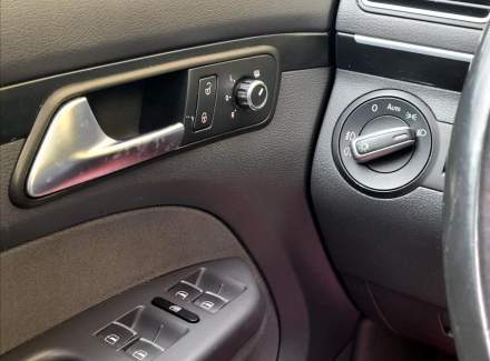 Volkswagen - Touran