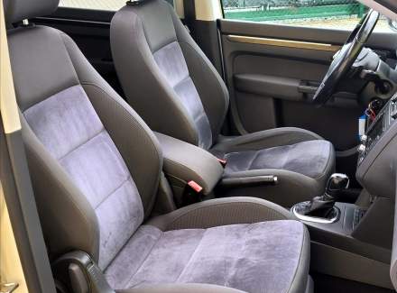 Volkswagen - Touran
