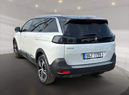 Peugeot - 5008