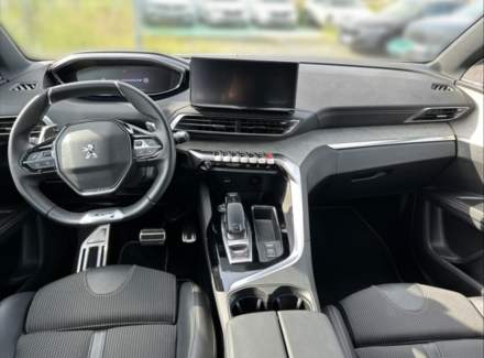 Peugeot - 5008