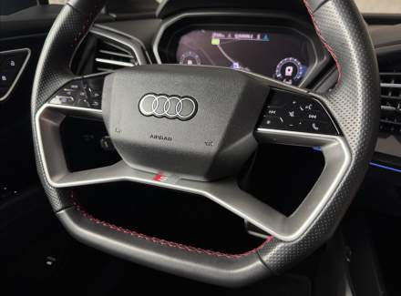 Audi - Q4 e-tron