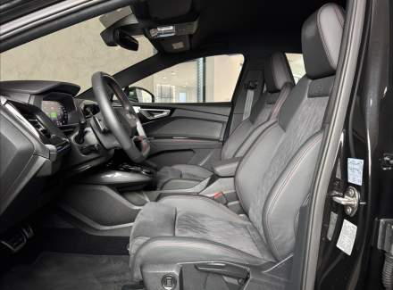 Audi - Q4 e-tron