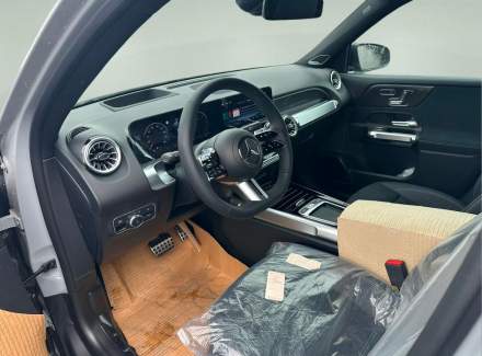 Mercedes-Benz - GLB