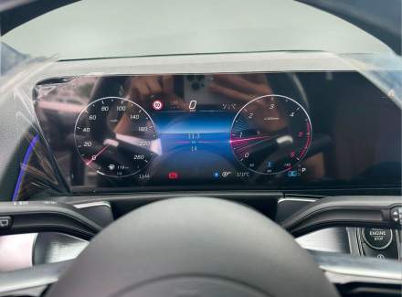 Mercedes-Benz - GLB