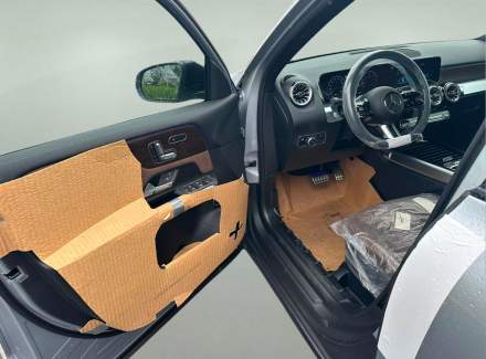 Mercedes-Benz - GLB