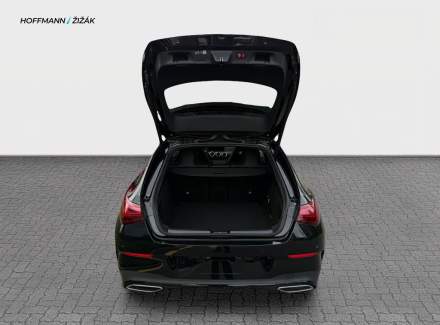 Mercedes-Benz - CLA