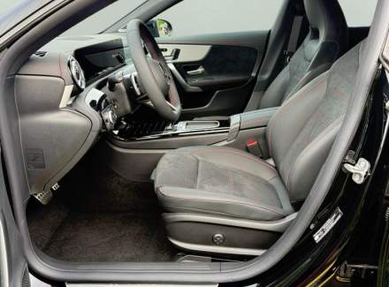 Mercedes-Benz - CLA