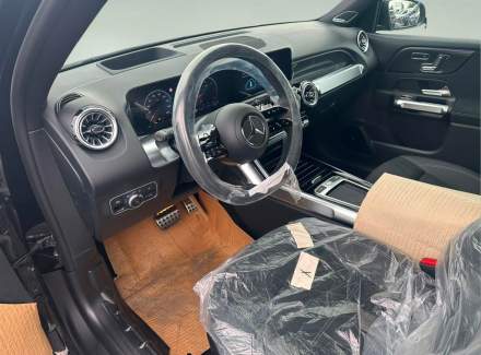 Mercedes-Benz - GLB