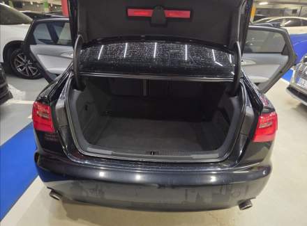 Audi - A6