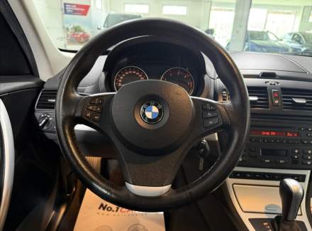 BMW - X3