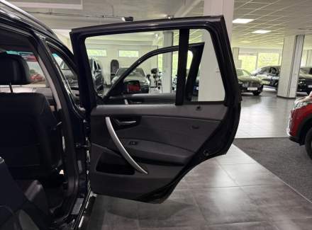 BMW - X3