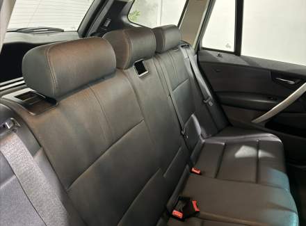 BMW - X3