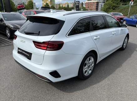 Kia - Cee'd