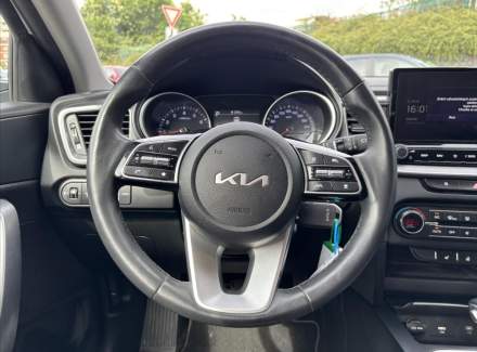 Kia - Cee'd