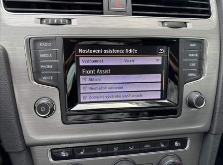 Volkswagen - Golf