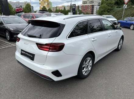 Kia - Cee'd