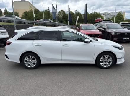 Kia - Cee'd