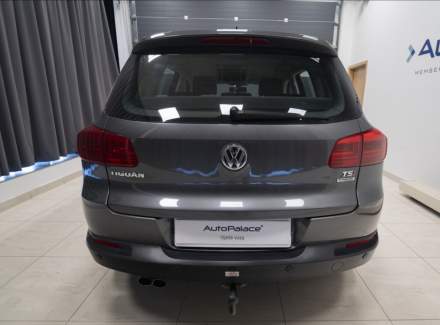 Volkswagen - Tiguan