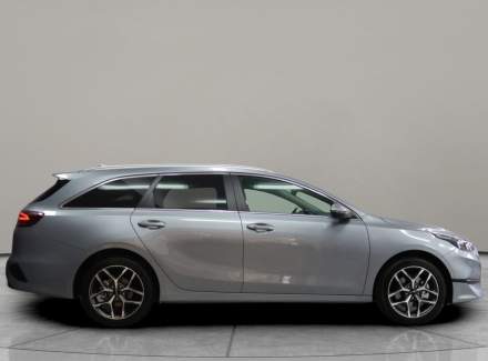 Kia - Cee'd