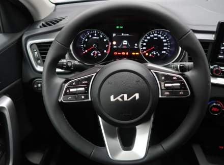 Kia - Cee'd