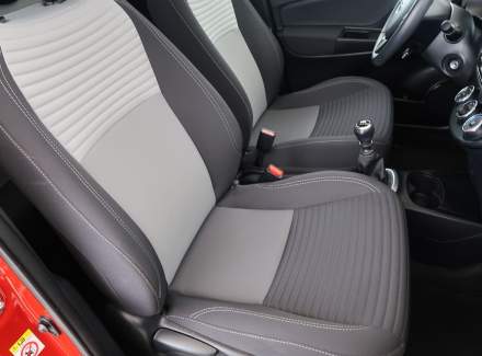 Toyota - Yaris