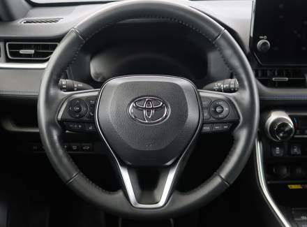 Toyota - RAV 4