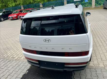 Hyundai - Santa FE
