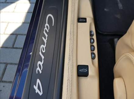 Porsche - 911