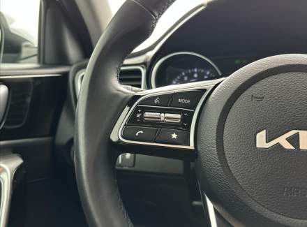 Kia - XCeed