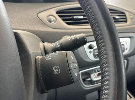 Renault - Scenic