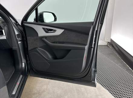 Audi - Q7