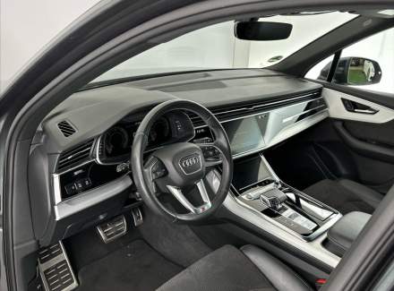 Audi - Q7