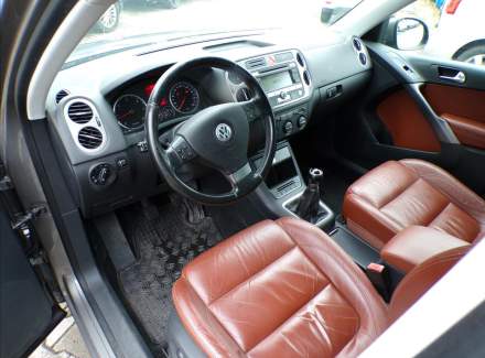 Volkswagen - Tiguan