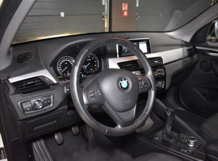 BMW - X1