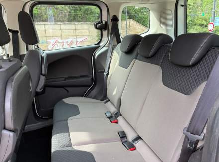 Ford - Tourneo Courier
