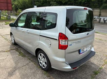 Ford - Tourneo Courier