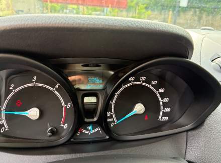 Ford - Tourneo Courier