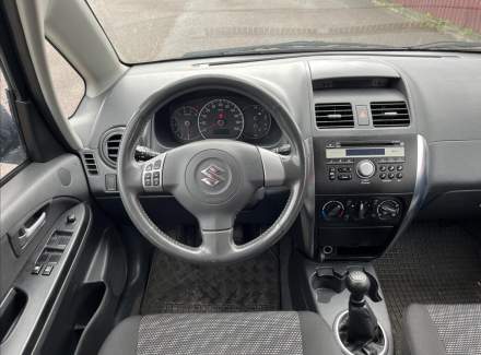 Suzuki - SX4