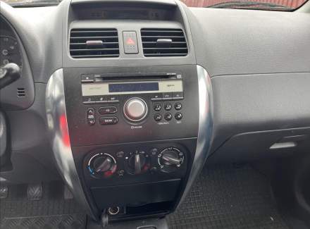 Suzuki - SX4