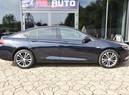 Opel - Insignia