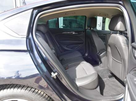 Opel - Insignia